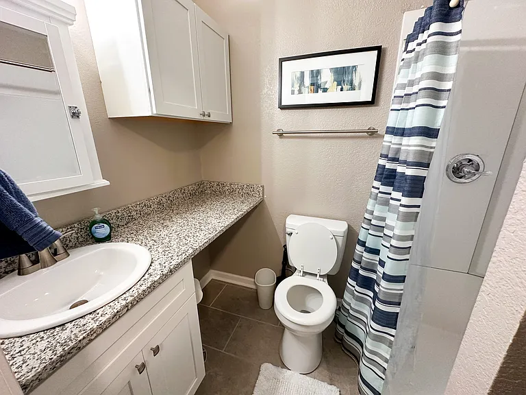 180 W Dublin Dr — Photo 37