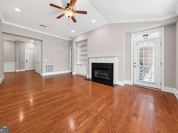 3rd image of 4850 Ivy Ridge Dr SE Unit 405