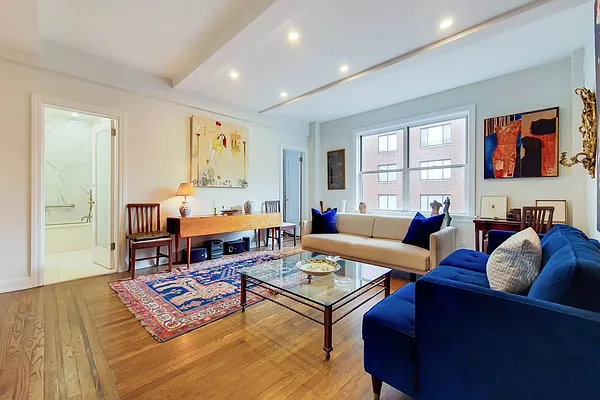 Rented by Compass | media 3