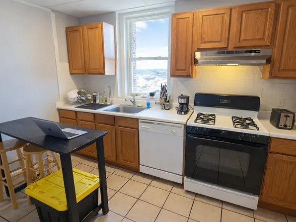 1211 Commonwealth Ave APT 4F, Allston, MA 02134