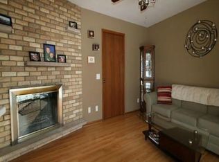 701 Hintze Rd, Madison, WI 53704