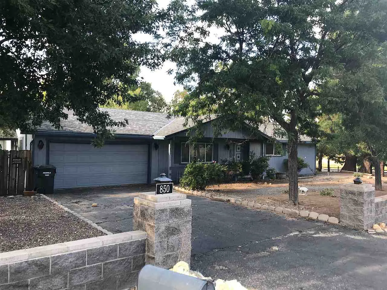 850 Bollen Cir photo 1