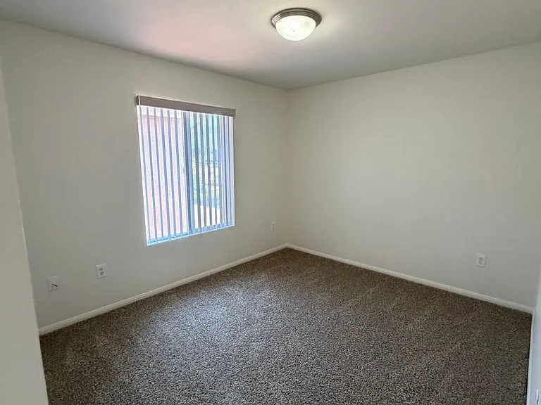 547 Hart Dr #15 — Photo 12