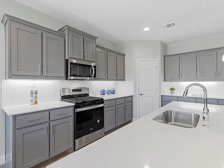 14540 Caelum Dr — Photo 3