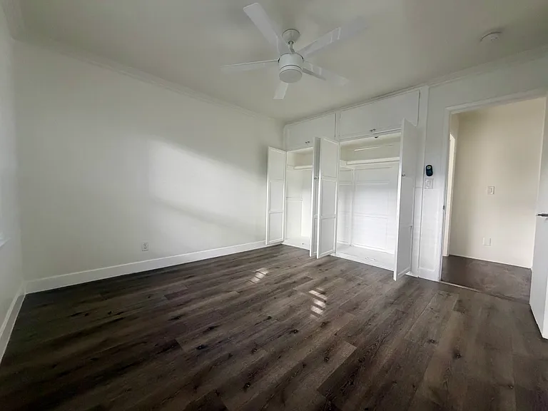 1246 E 2nd St #6 — Photo 6