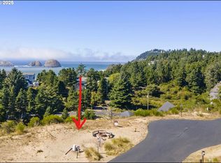 Crescent St #12&13, Tillamook, OR 97141