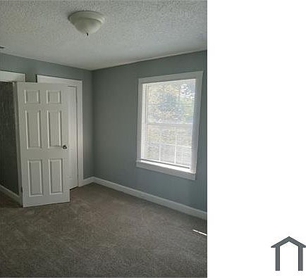 3rd image of 425 N Tibbs Ave