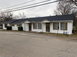 206 W 5th St, Mulberry, AR 72947