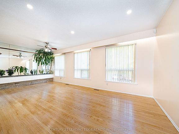 5th image of 63 Mercury Rd
