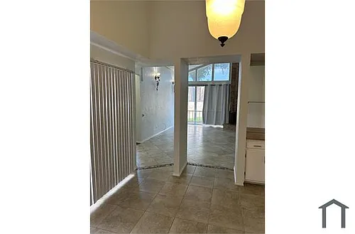 4703 N Cashel Cir Photo 1