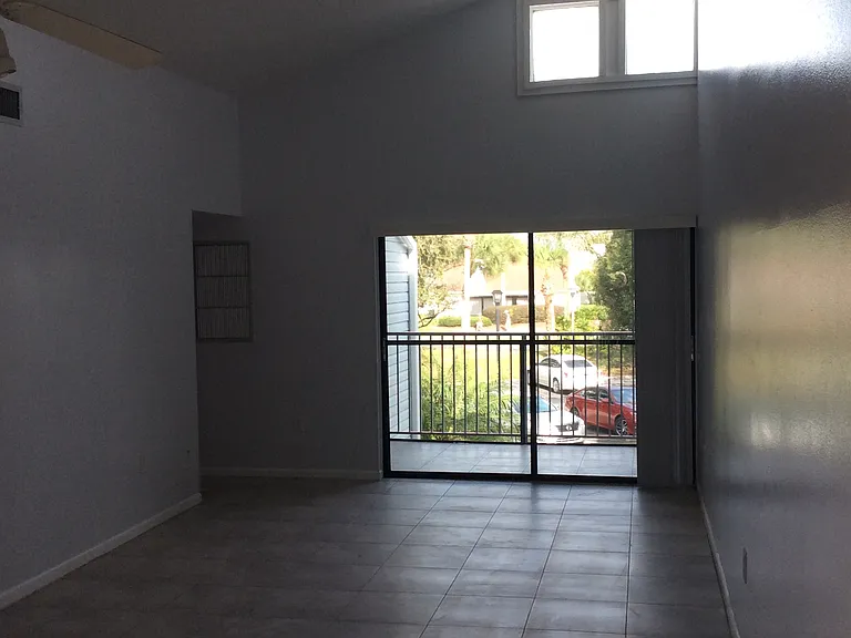 3546 Southpointe Dr — Photo 6