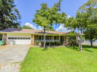 5206 Beechwood Forest Dr, Lithonia, GA 30038