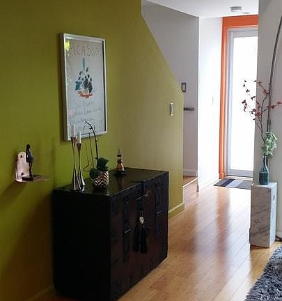 4th image of 1029 N Vista St #103