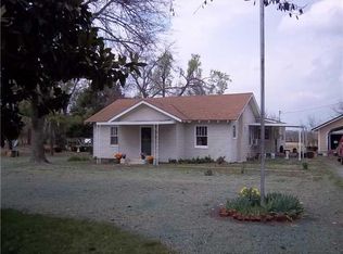 905 W Houston, Okemah, OK 74859