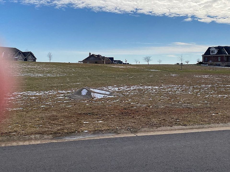 2nd image of 3-105 Olde Stone Subdivision