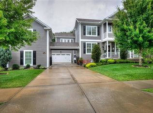 7200 N National Dr, Kansas City, MO 64152