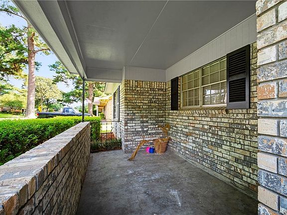 4th image of 9384 Delores Dr