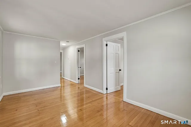 140 Camp Ave — Photo 7