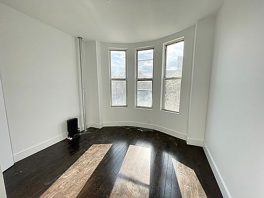 1st image of 173 Maujer St #2B