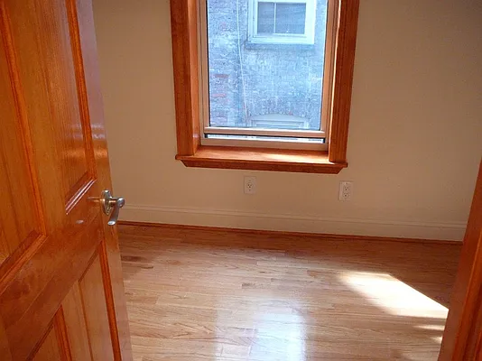 Rented by Kings Court Real Estate | media 7