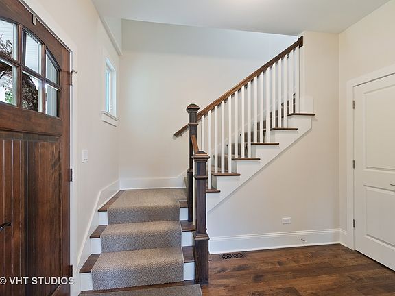 2nd image of 735 N Pine Ave