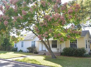 611 N Whiting St, Baytown, TX 77520