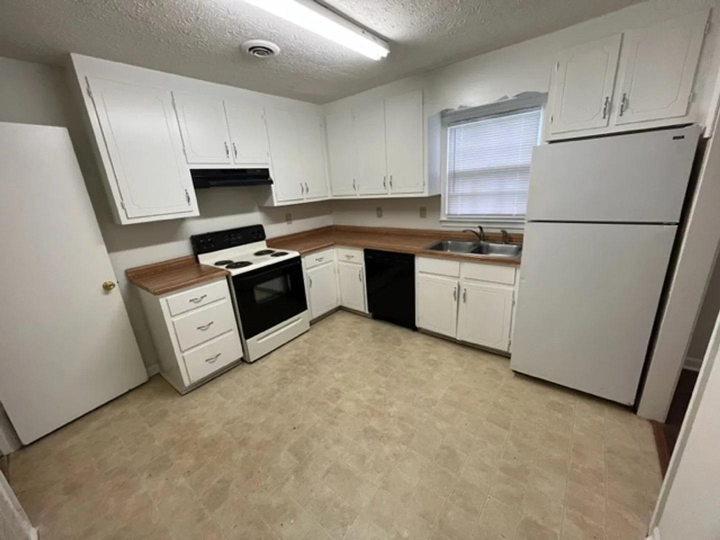 2 Bedroom 1 Bathroom Duplex in Oconee County! — Photo 4