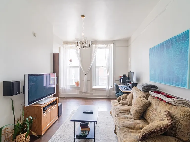 2811 N Lincoln Ave #AVENUE2L — Photo 1