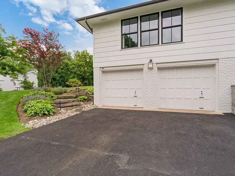 234 Providence Rd — Photo 3