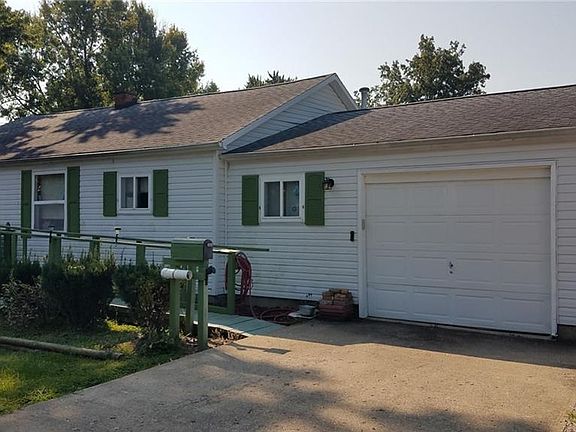 2nd image of 403 W Parker Ave