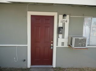 1204 W 1st St, Merced, CA 95341