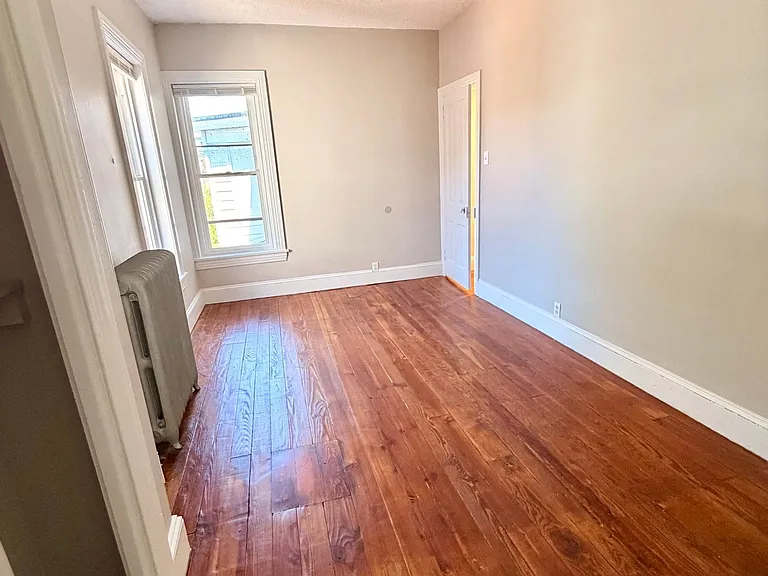 21 Walnut St — Photo 12