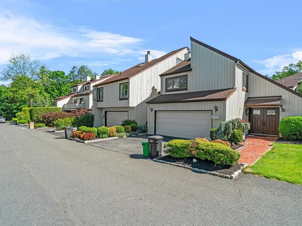 6 Chippewa Court, Suffern, NY 10901