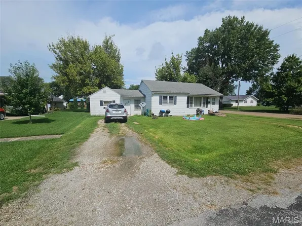 213 E Woodlawn St, Vandalia, MO 63382