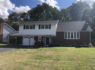 12 Crestwood Dr, Schenectady, NY 12306