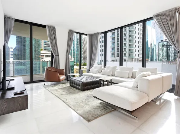 1010 Brickell Ave #1405, Miami, FL 33130