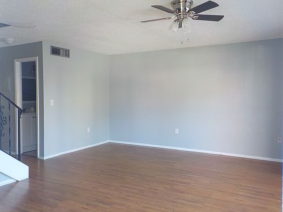 5th image of 6058 Village Cir #6058