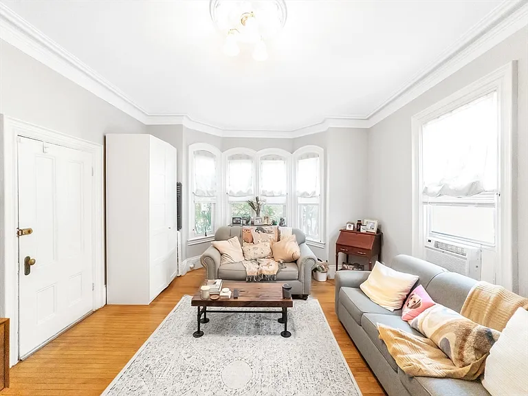 69 Spring Park Ave #1 — Photo 17