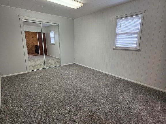 4th image of 15 Circle Dr