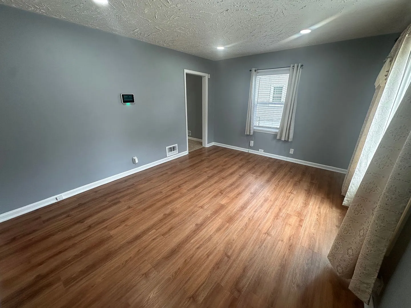 Home For Rent In Omaha — Photo 4
