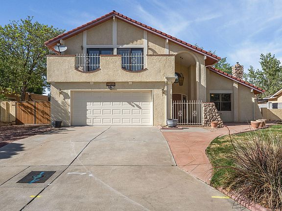 3rd image of 5801 Flor Del Rey NW