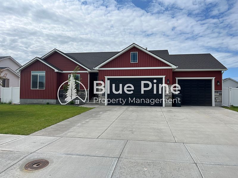 1st image of 3237 Harlow Dr