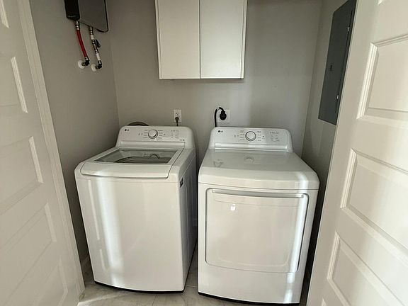 5th image of 707 Pedro St #1