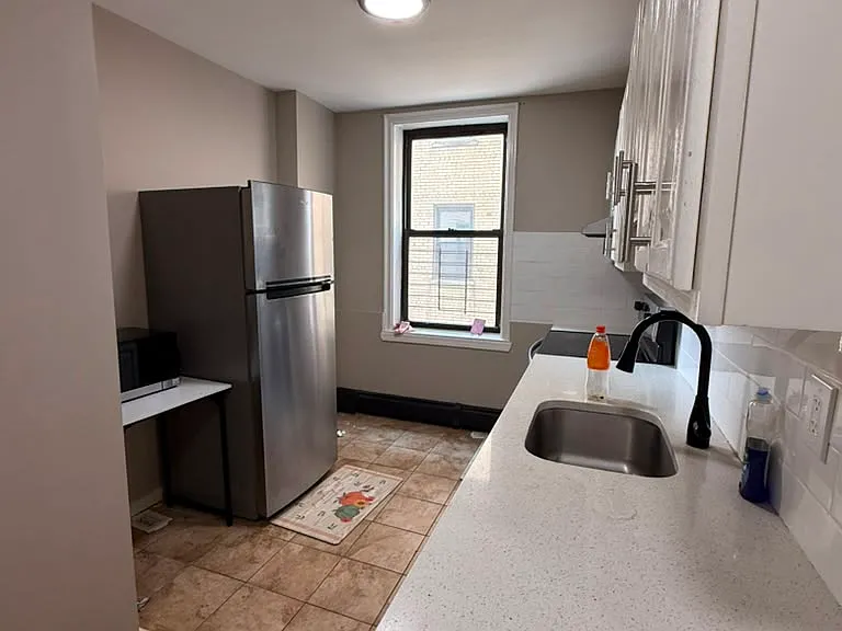 151 S Harrison St #2B — Photo 2