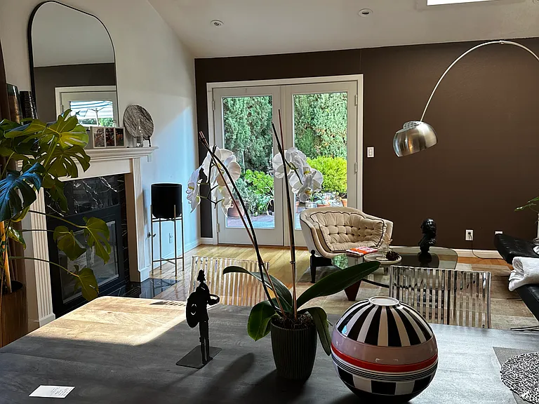 1103 Lord Ivelson Ln — Photo 1