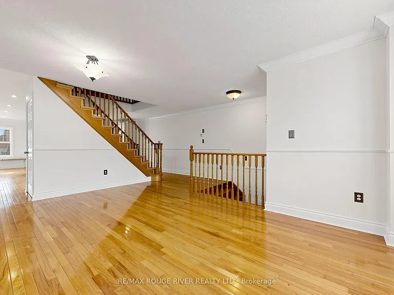 38 Port Union Rd — Photo 6