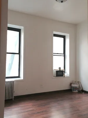 Rented by Warren T Real Estate Corp. | media 1