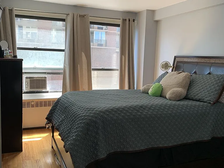 4180 Marine Terrace Apartments — Photo 88