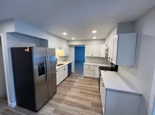 6008 Berne Cir, Edina, MN 55436