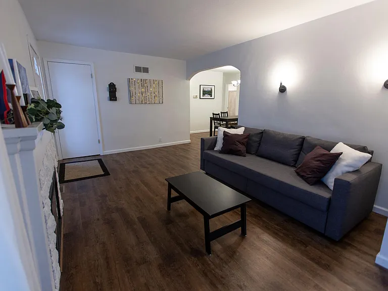 328 W Main St #A — Photo 14
